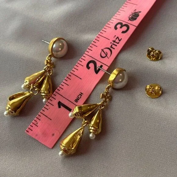 NWOT. Tory Burch Poetry of thing chandelier pearl Dangle Earrings - Picture 6 of 6